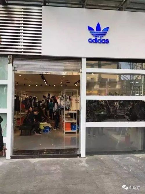正品折扣店:你不知道的现代消费秘密 正品折扣店