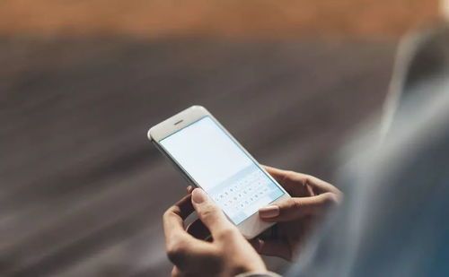 银行理财经理给客户发短信